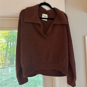 Abercrombie & Fitch Women's V-Neck Sweater in Rich Brown